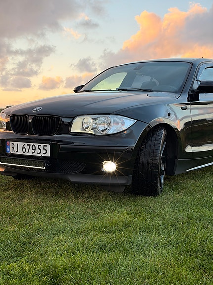BMW 120d 4 of 26