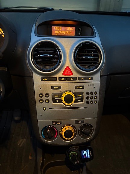 Opel Corsa 9 of 11