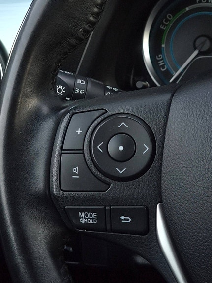Toyota Auris 26 of 30