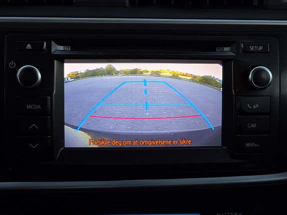 Toyota Auris 29 of 30