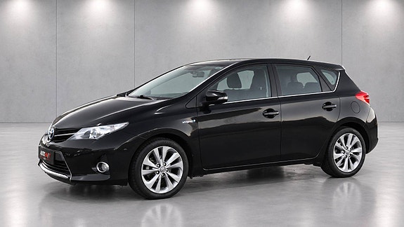 Toyota Auris 6 of 30