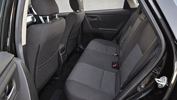 Toyota Auris 20 of 30
