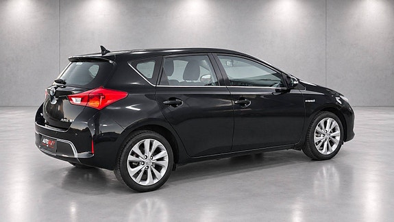 Toyota Auris 12 of 30