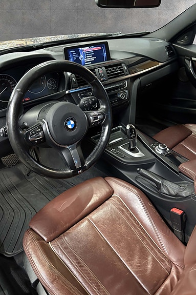 BMW 320d 10 of 17