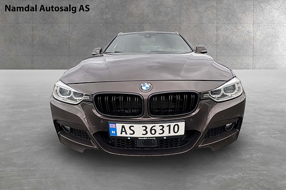 BMW 320d 9 of 17