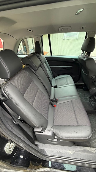 Opel Zafira 19 of 20