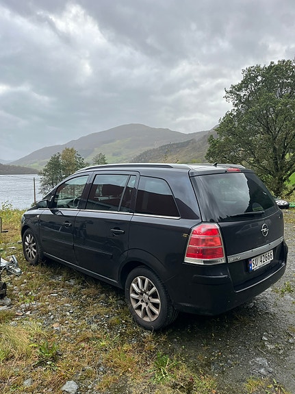 Opel Zafira 3 of 20