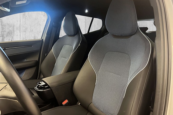 Volvo EX30 20 of 28