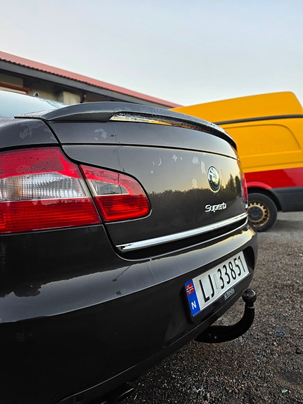 Skoda Superb 3 of 13