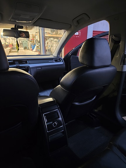 Skoda Superb 8 of 13