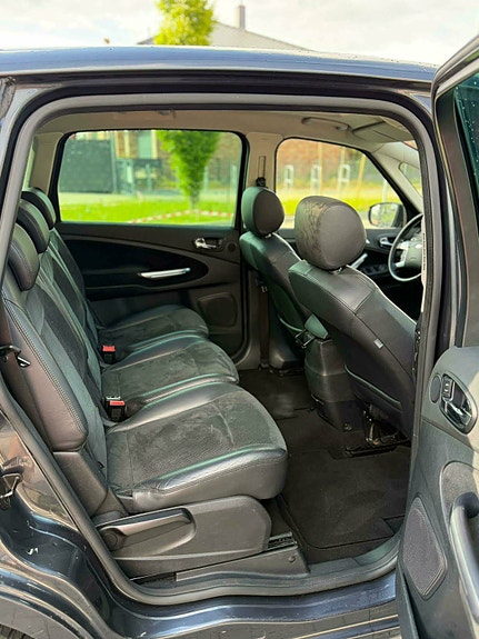 Ford S-MAX 5 of 5