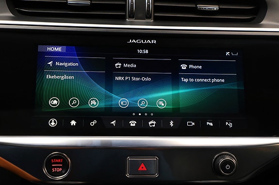 Jaguar I-PACE 23 of 28