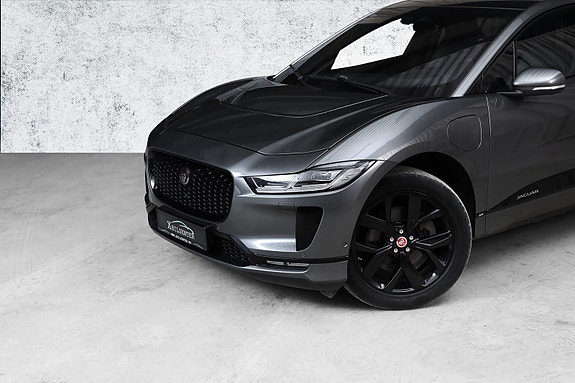 Jaguar I-PACE 3 of 28