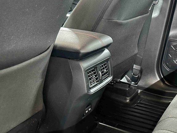 Toyota RAV4 17 of 23