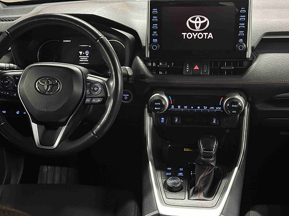 Toyota RAV4 15 of 23