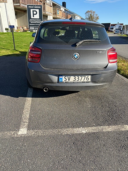 BMW 116d 2 of 6