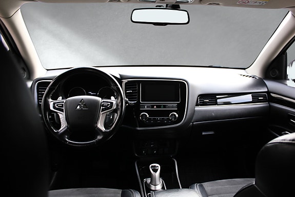 Mitsubishi Outlander 17 of 25