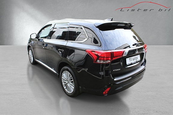 Mitsubishi Outlander 12 of 25