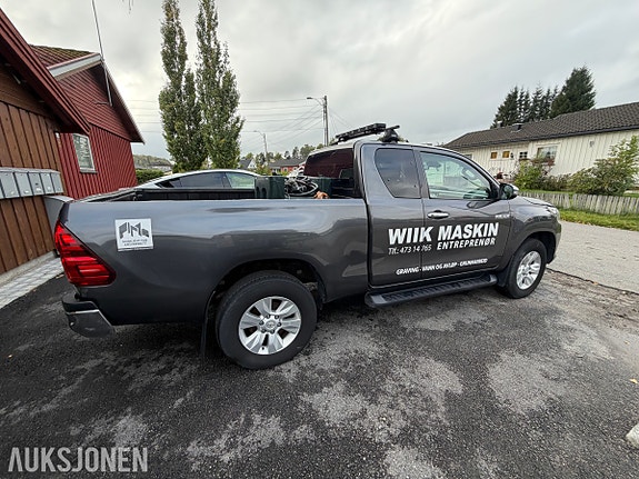 Toyota HiLux 6 of 30