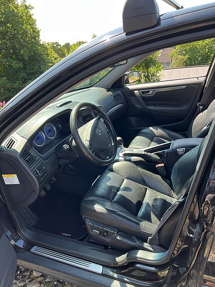 Volvo S60 9 of 12