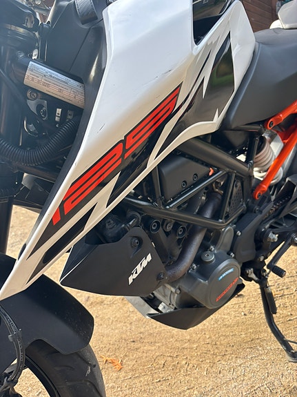 KTM 125 Duke 10 of 19