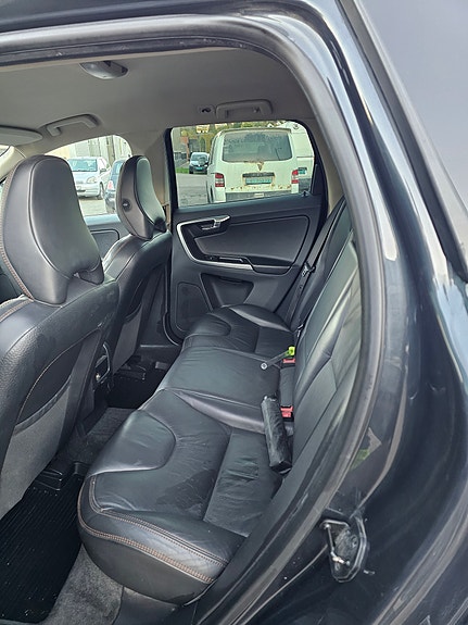 Volvo XC60 7 of 7