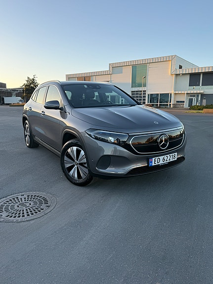 Mercedes-Benz EQA300 3 of 23