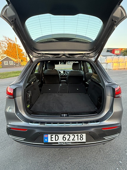 Mercedes-Benz EQA300 10 of 23