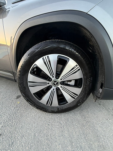 Mercedes-Benz EQA300 22 of 23