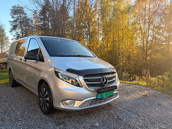 Mercedes-Benz Vito 119 2 of 14