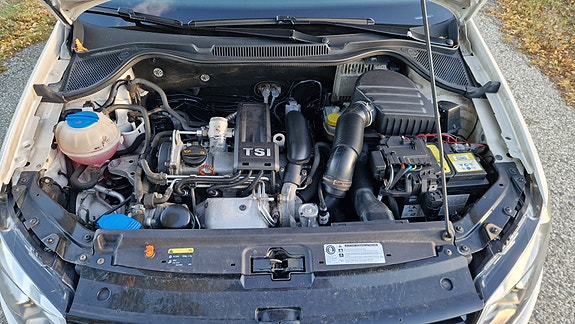 Volkswagen Polo 21 of 23