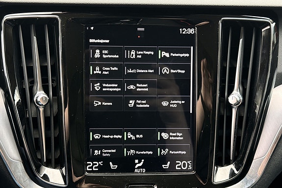 Volvo V60 Cross Country 20 of 22