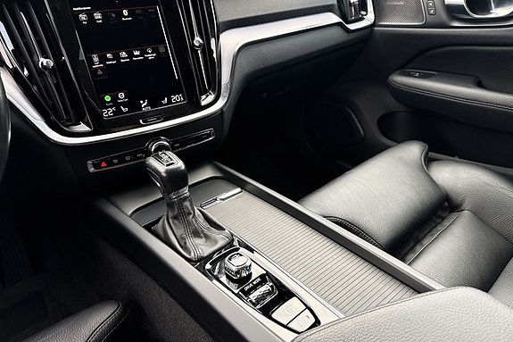 Volvo V60 Cross Country 21 of 22