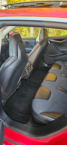 Tesla Model S 9 of 14