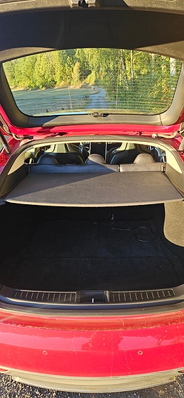 Tesla Model S 7 of 14