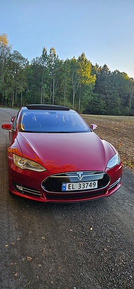 Tesla Model S 3 of 14