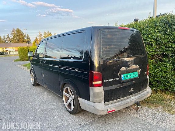 Volkswagen Transporter 4 of 16