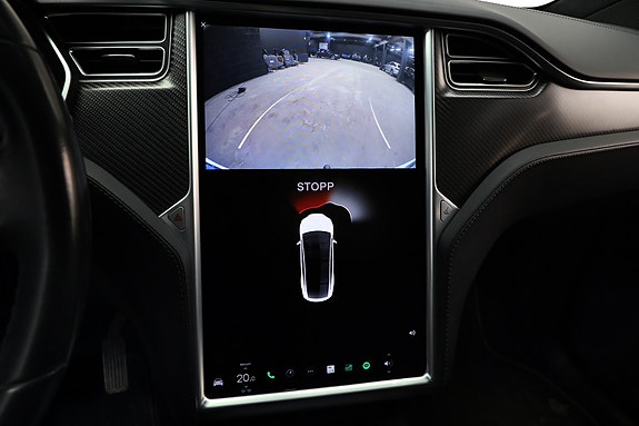Tesla Model X 23 of 24