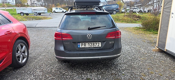 Volkswagen Passat 4 of 8