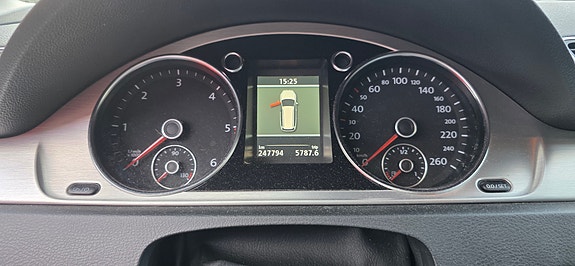 Volkswagen Passat 8 of 8