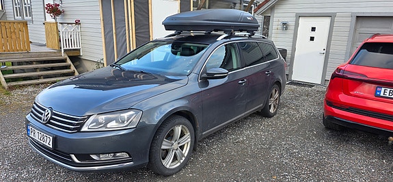 Volkswagen Passat 2 of 8