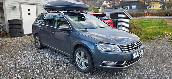 Volkswagen Passat 3 of 8