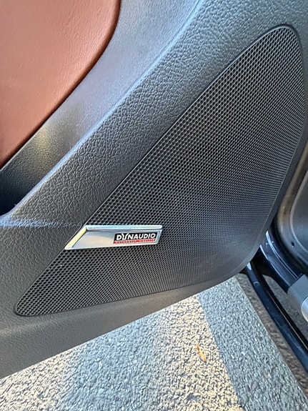 Volkswagen Tiguan 14 of 25