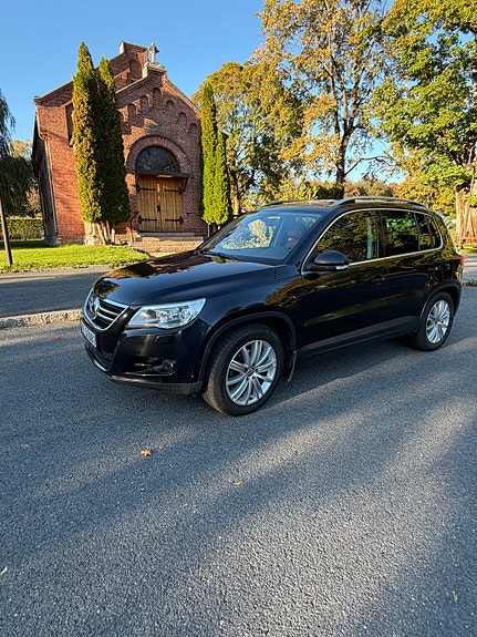 Volkswagen Tiguan 5 of 25