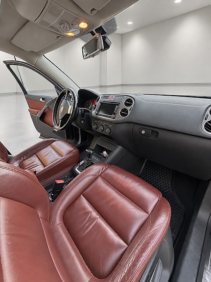 Volkswagen Tiguan 13 of 25