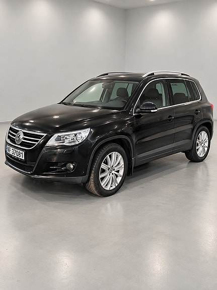 Volkswagen Tiguan 2 of 25