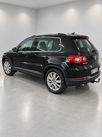 Volkswagen Tiguan 5 of 25