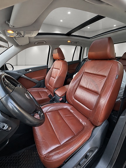 Volkswagen Tiguan 12 of 25