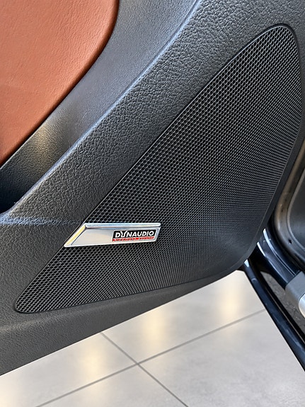 Volkswagen Tiguan 17 of 25