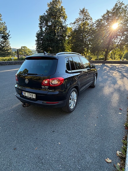 Volkswagen Tiguan 2 of 25